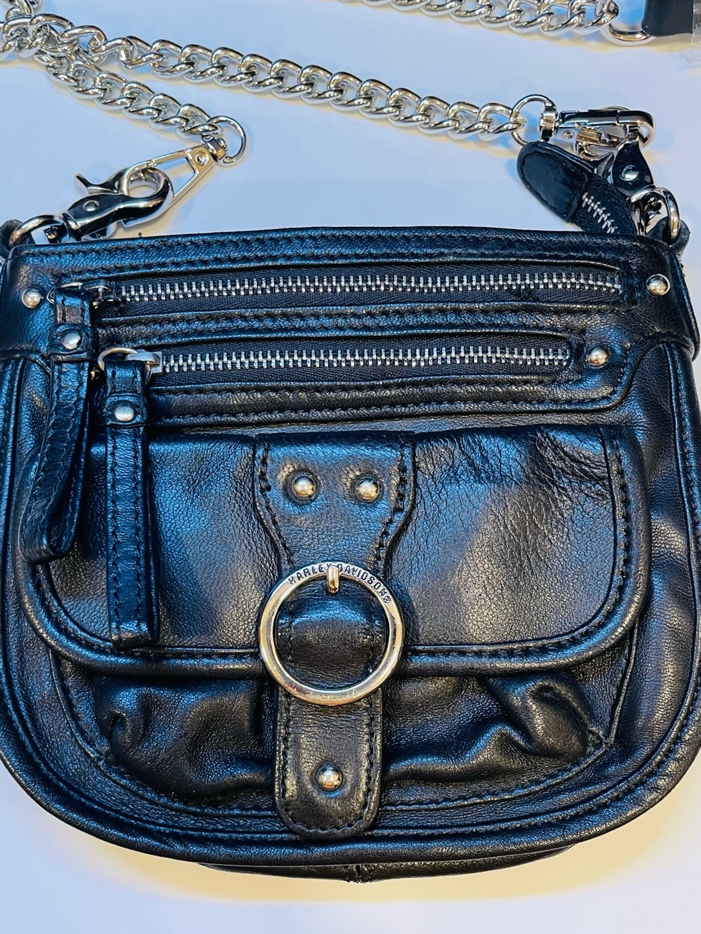Harley-Davidson Black Leather Crossbody with Silver Chain and Harley buckle - Picture 2 of 12